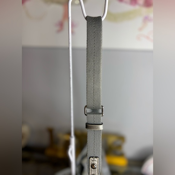 Coach 2010 signature crossbody bag EUC - Picture 8 of 14